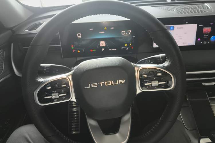 Used JETOUR X70 PLUS 2023 1.6T DCT Stronger 5-Seater