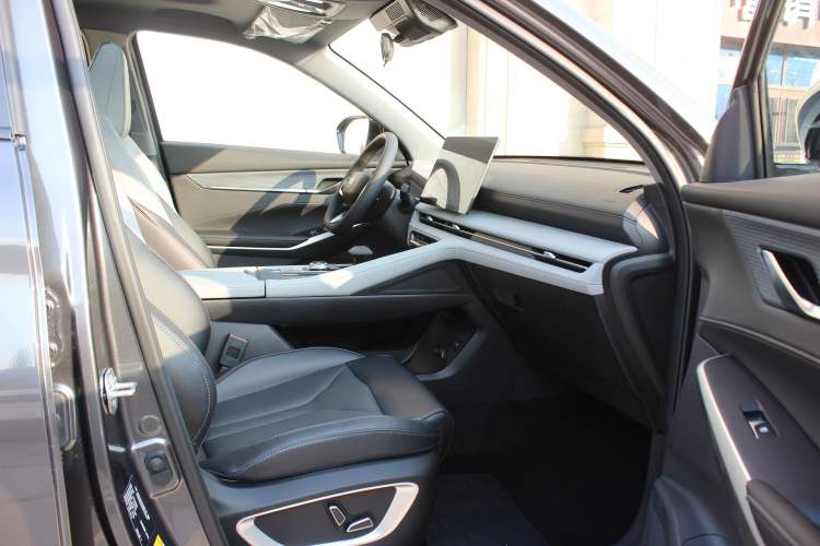 Used Changan CS75 PLUS 2026 Model, Smart Champion Edition 1.5T New Blue Whale Smart Navigation Version
