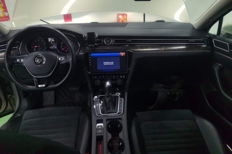 Used Volkswagen Magotan 2017 330TSI DSG Luxury Model