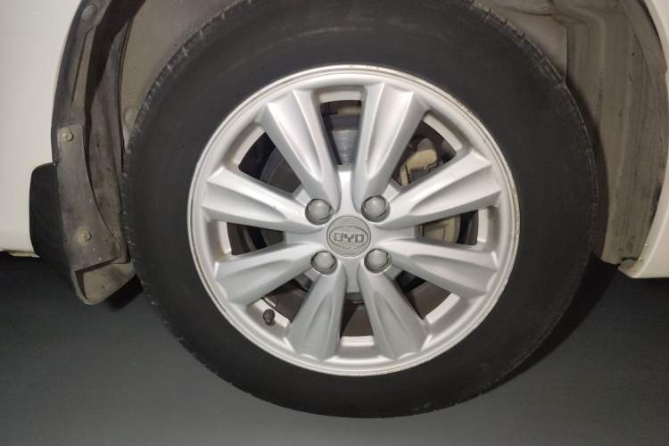 Used BYD L3 2015 Energy-Efficient Model 1.5L Manual Comfort Edition