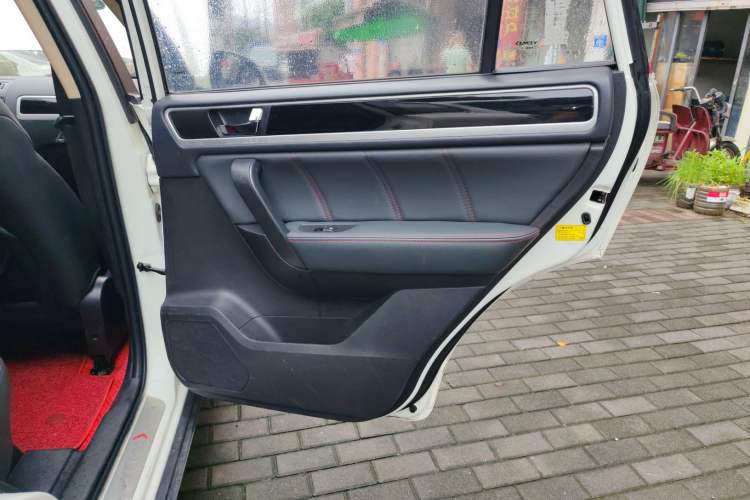 Used Yema T70 2016 Upgraded Model 1.5T Manual Leading Version