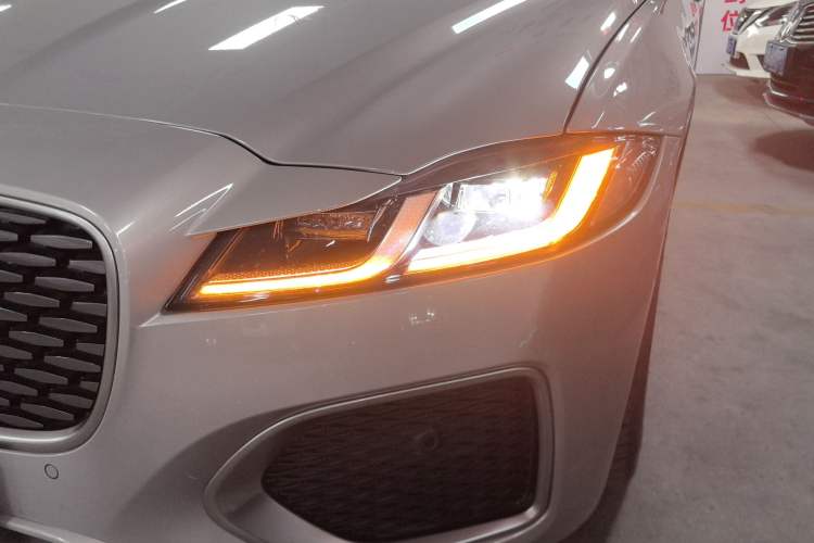 Used Jaguar XFL 2024 2.0T P250 Two-Wheel Drive Prestige Luxury Edition Left Front Headlight