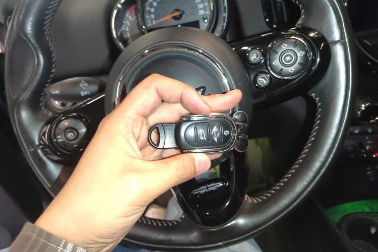 Used MINI Countryman 2017 1.5T COOPER ALL4 Interior 1