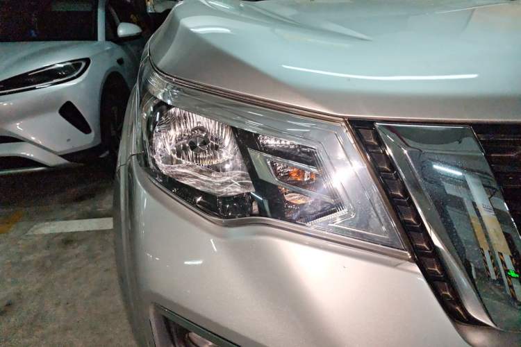 Used Nissan Terra 2020 2.5L XL Upper Automatic Two-Wheel Drive Luxury Edition
