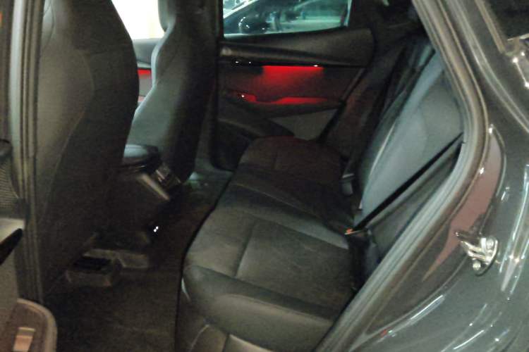 Used Volkswagen ID.UNYX 2024 Pro Long-Range Version Interior 4