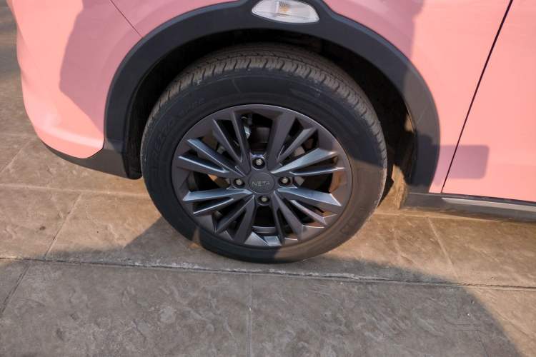 Used NETA V 2022 Chao 400 Lite Pink Custom Edition