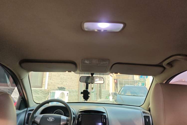 Used Hyundai Celesta 2015 1.6L Automatic Comfort Model