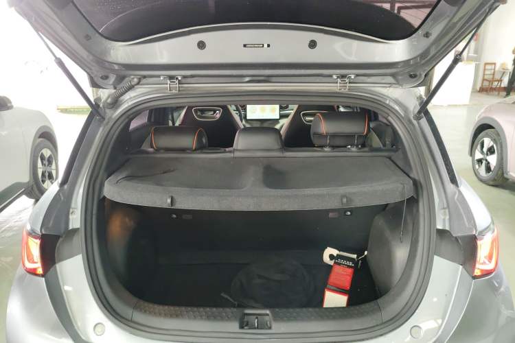 Used BYD Dolphin 2021 405 km Fashion Edition Trunk