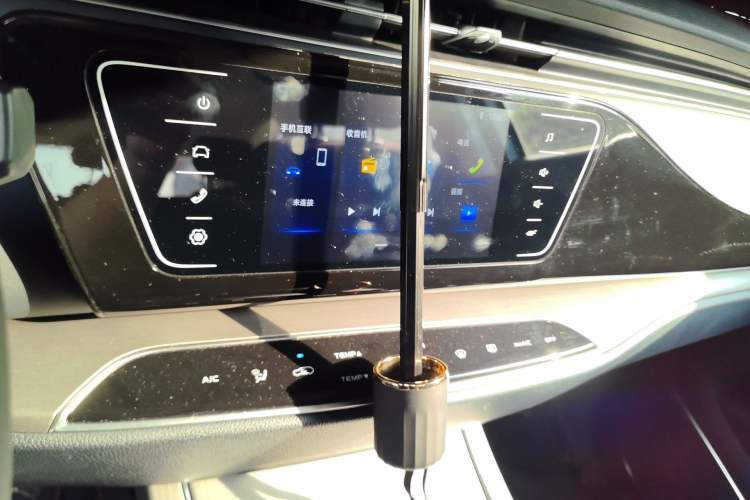 Used CHANGAN OSHAN X7 2020 1.5T Automatic Elite Edition Audio And AC Panel