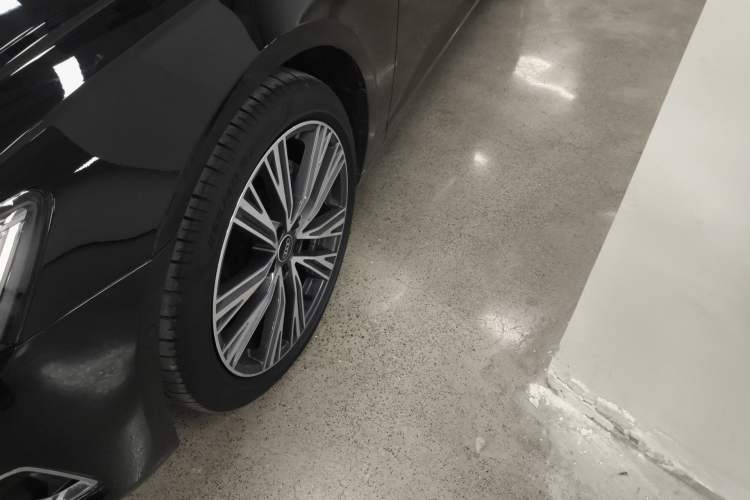 Used Audi A6L 2024 45 TFSI quattro Prestige Elegant Edition Left Front Wheel Hub