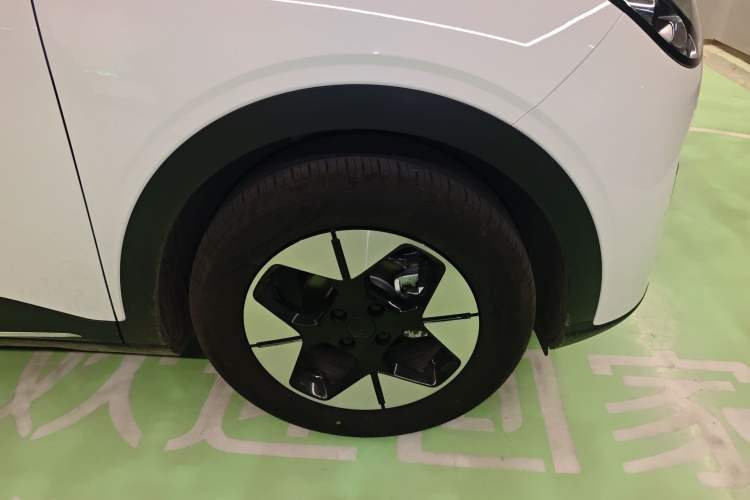 Used Geely Galaxy Geome 2025 UP 410km Exploration Edition