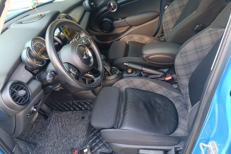 Used MINI MINI 2015 1.5T COOPER Fun Five-Door Edition