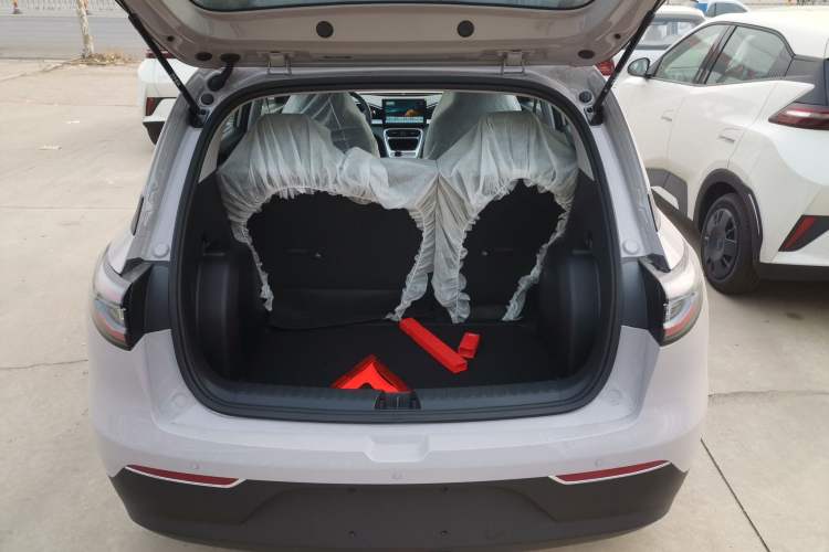 Used Geely Galaxy Geome 2026 Model 310km Youth Edition
