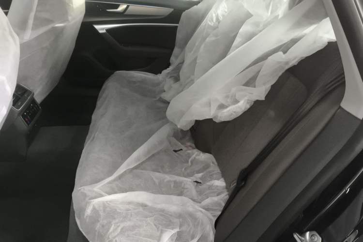 Used Audi A7L 2024 45TFSI S-line Dream-Building Edition Flow Crystal Package