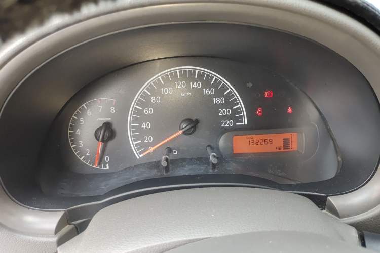 Used Nissan Sunny 2015 1.5XE Manual Comfort Edition Instrument Cluster