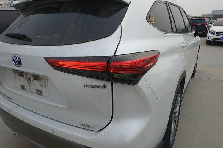 Used Toyota Highlander 2022 Dual-Engine 2.5L Four-Wheel Drive Prestige Version 7 Seats