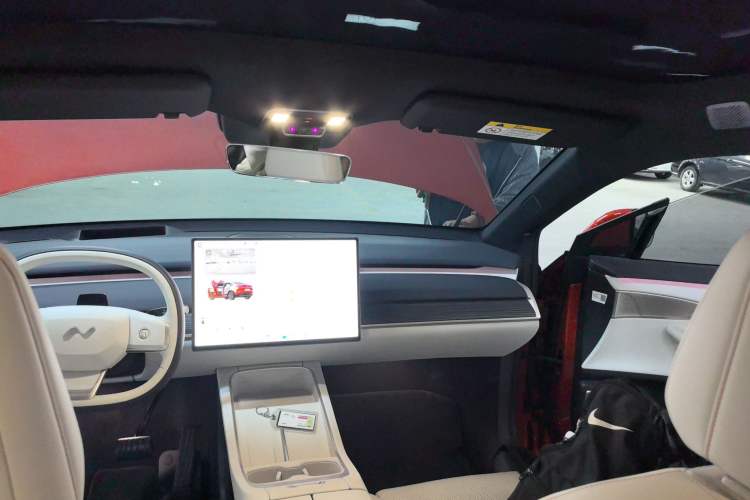 Used ONVO L60 2024 60 kWh Rear-Drive Version