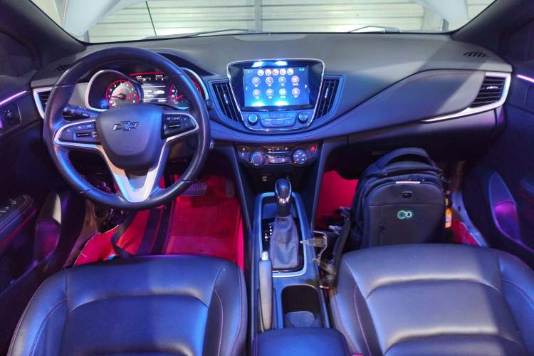 Used Chevrolet Monza 2019 RS 330T Automatic Comfort Edition China VI Standard Center Console