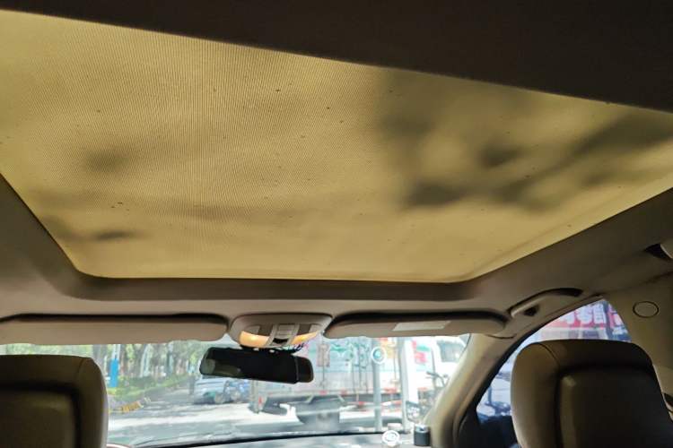 Used Mercedes-Benz R-Class 2010 R 350 L 4MATIC Headliner