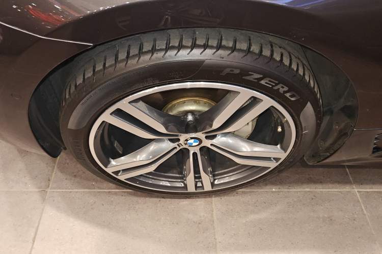 Used BMW 6 Series GT 2018 640i xDrive M Sport Package
