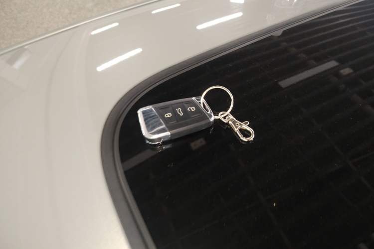 Used Volkswagen Magotan 2018 Facelift 330TSI DSG Luxury Model