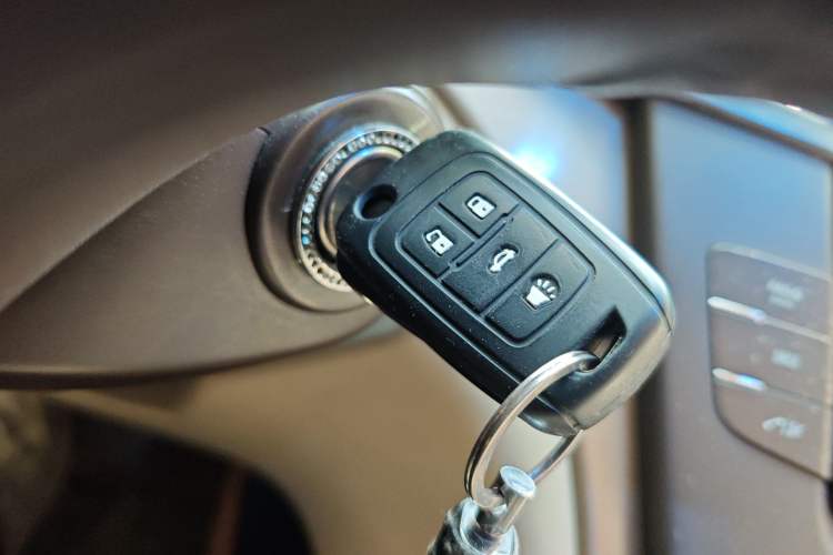 Used Buick Regal 2012 2.0L Luxury Edition Vehicle Key