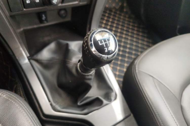 Used Great Wall Wingle 5 2020 2.0T Diesel Two-Wheel-Drive Elite Version Big Double Cab China VI Standard GW4D20M Gear Lever