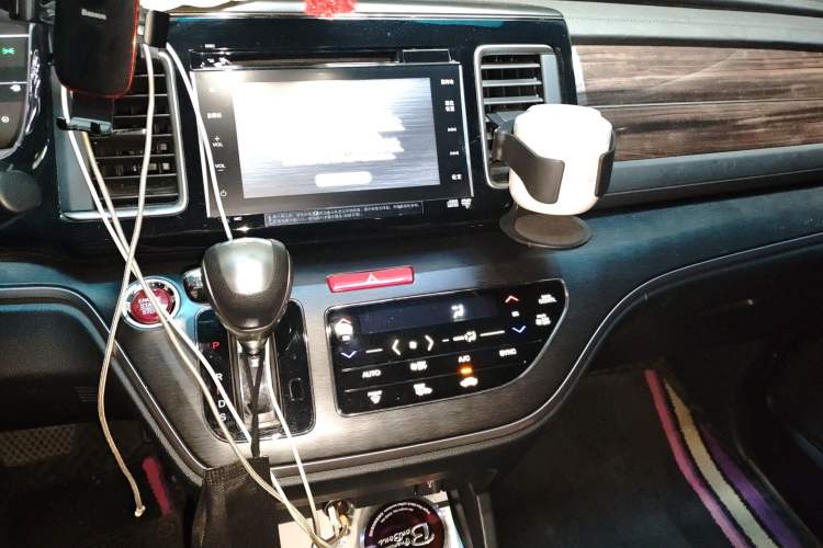 Used Honda Elysion 2016 2.4L Supreme Edition
