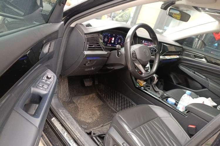 Used Volkswagen Passat 2022 330TSI Starry Luxury Edition