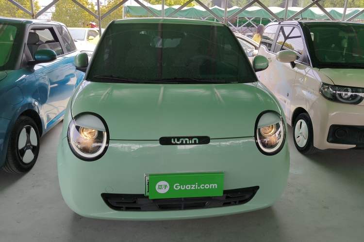 Used CHANGAN NEVO Lumin 2023 205km Xiangqin Version Front