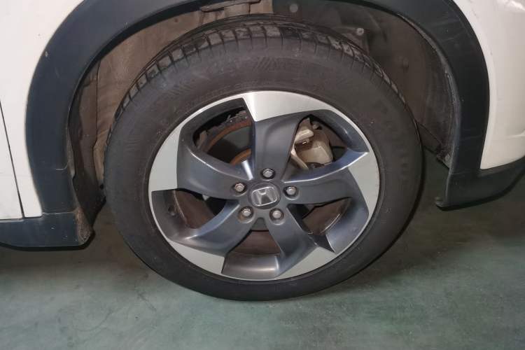 Used Honda Vezel 2016 1.8L CVT Front-Wheel Drive Pioneer Edition
