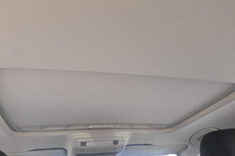 Used Volkswagen Bora 2020 1.5L Automatic Elite Version Headliner