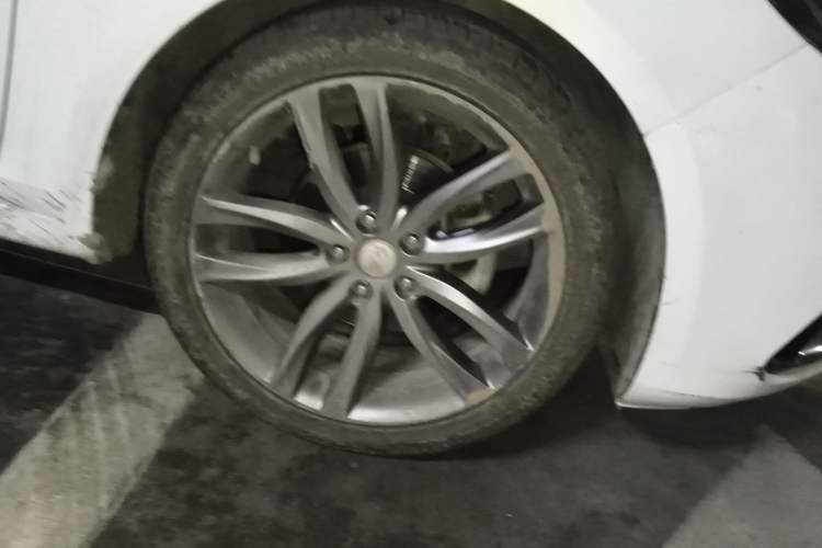 Used Hongqi H5 2018 30TD Smart Connect Dynamic Edition