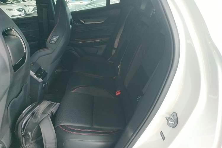 Used Lynk & Co 05 2022 2.0TD Four-Wheel Drive Dynamic Halo
