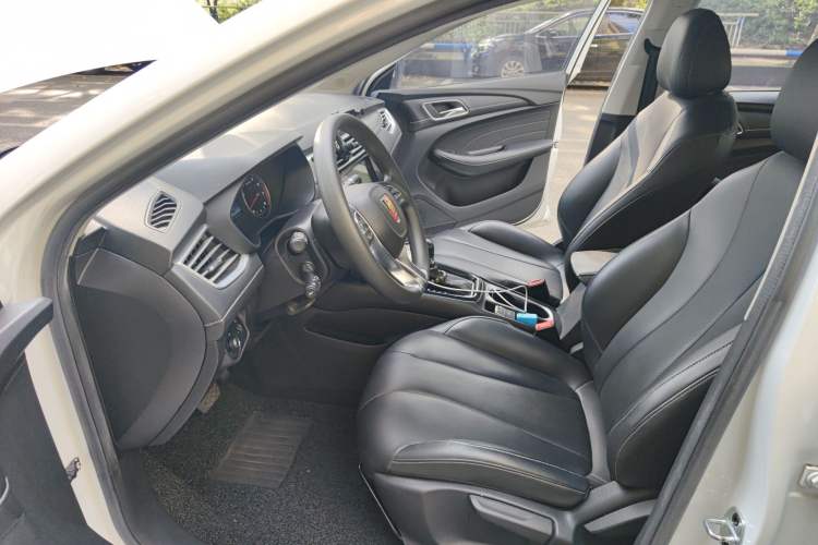 Used Roewe i5 2019 1.5L Automatic 4G Connected Langhao Edition