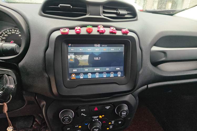 Used Jeep Renegade 2018 Connected Large Screen Version 180T Automatic High-Energy Edition