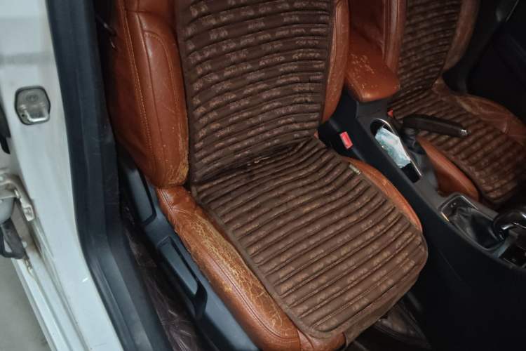 Used DS 5LS 2014 1.8L automatic Comfort version VTi140