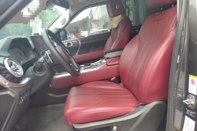 Used Tank 400 New Energy 2024 Hi4-T Off-Road Edition Left Front Seat