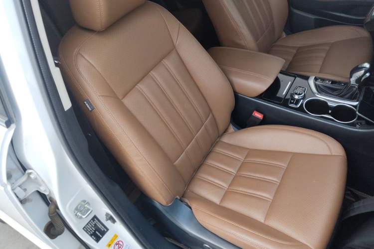 Used CHANGAN CS95 2017 2.0T Two-Wheel Drive Zhituo Edition Right Front Seat