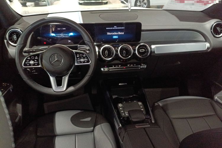 Used Mercedes-Benz GLB 2023 Refresh GLB 200 Fashion Edition
