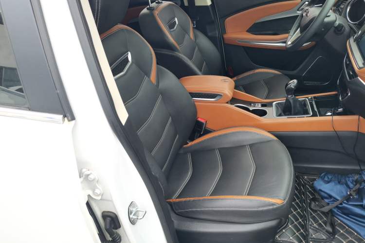 Used Zotye T300 2017 1.5L Manual Luxury Model Right Front Seat