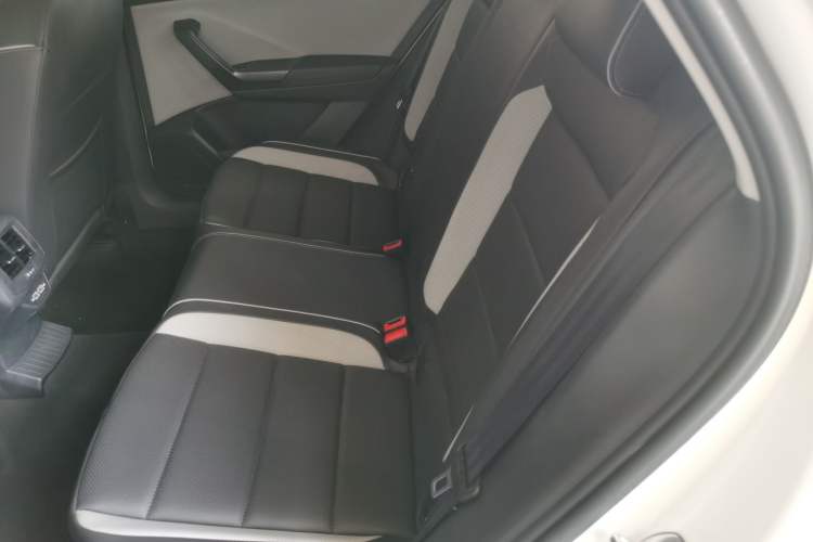 Used Volkswagen T-ROC 2024 280TSI DSG Two-Wheel-Drive Time Edition Left Rear Seat