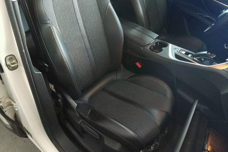 Used Peugeot 5008 2017 380THP 7-Seater Elite Edition