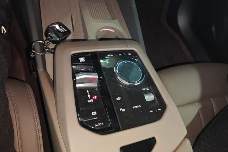 Used BMW 5 Series 2024 525Li Luxury Package