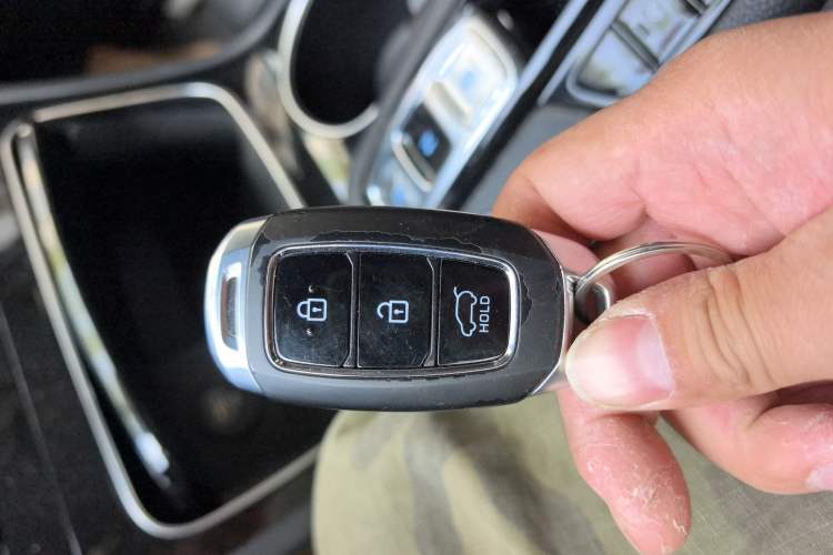 Used Hyundai Santa Fe 2020 380 TGDi Automatic Two-Wheel Drive GLS Luxury Edition Interior 1