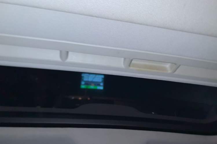 Used Volkswagen Bora 2014 1.6L Automatic Comfort Model Headliner