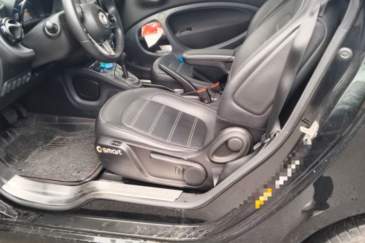 Used smart fortwo 2018 0.9T 66kW Hardtop Pioneer Edition China V Emission Standard
