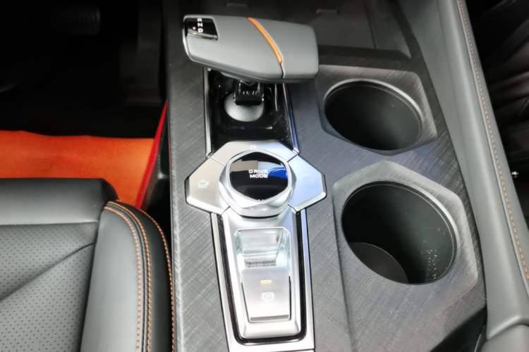 Used CHANGAN UNI-V 2024 1.5T Prestige Edition Gear Lever