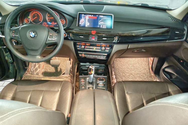 Used BMW X5 2015 xDrive28i
