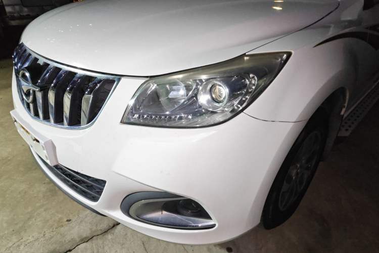 Used Haima S7 2015 Revised Version 2.0L Automatic Zongchi Trim